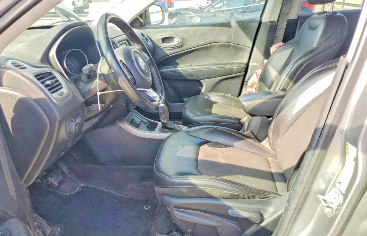 Jeep Compass 2.4l Latitude, снимка 7 - Автомобили и джипове - 54323912