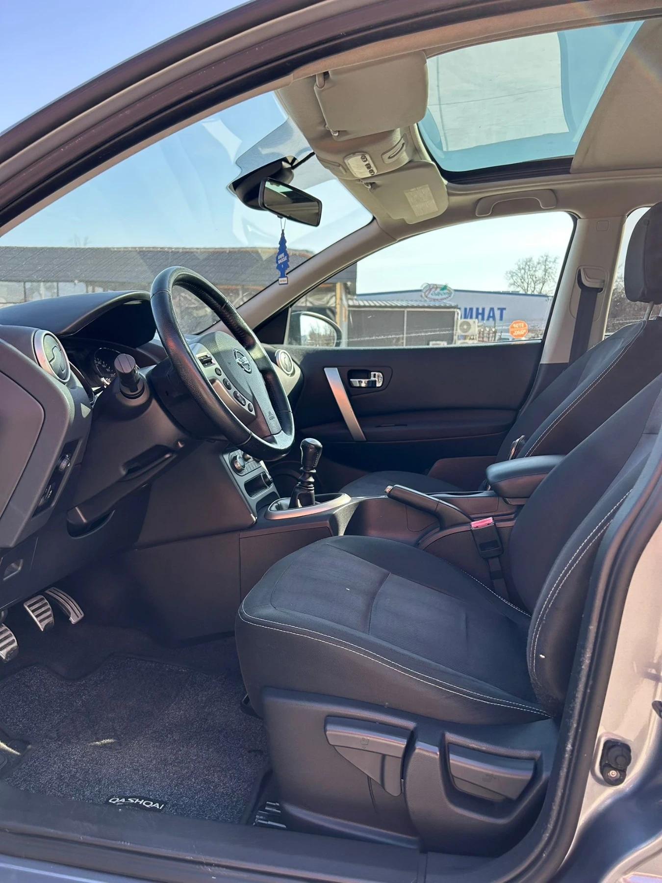 Nissan Qashqai  1.5 DCI, снимка 7 - Автомобили и джипове - 54380403