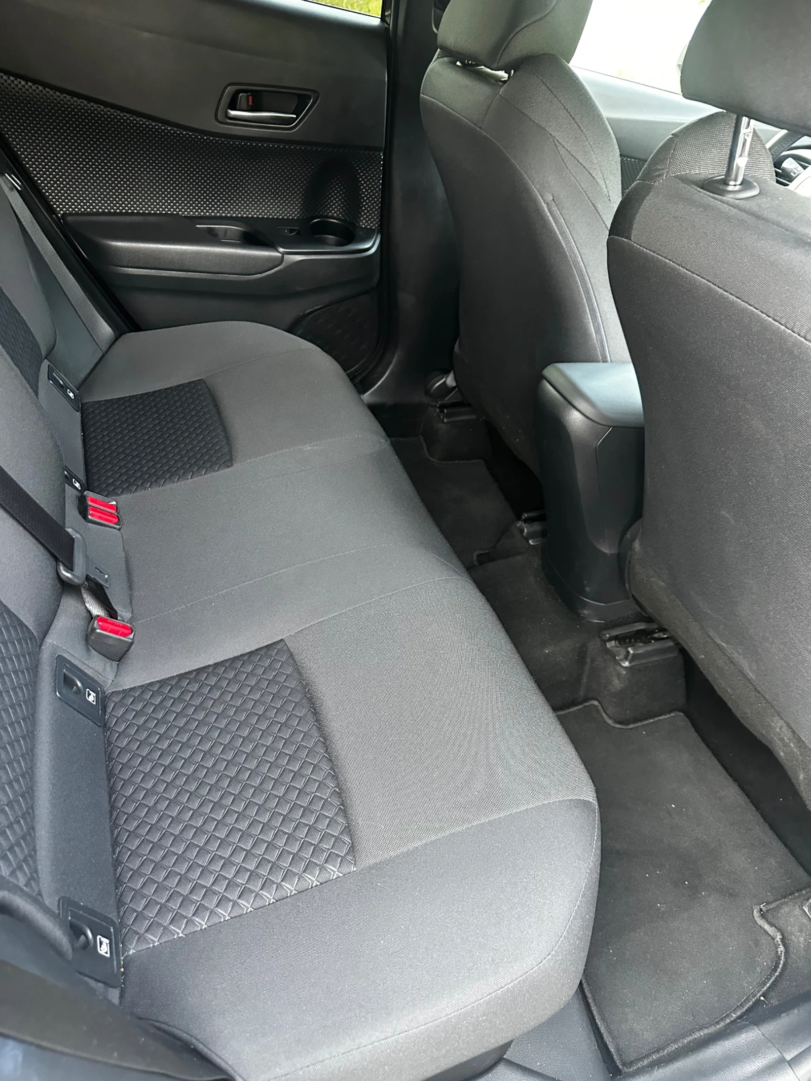 Toyota C-HR, снимка 9 - Автомобили и джипове - 54825478