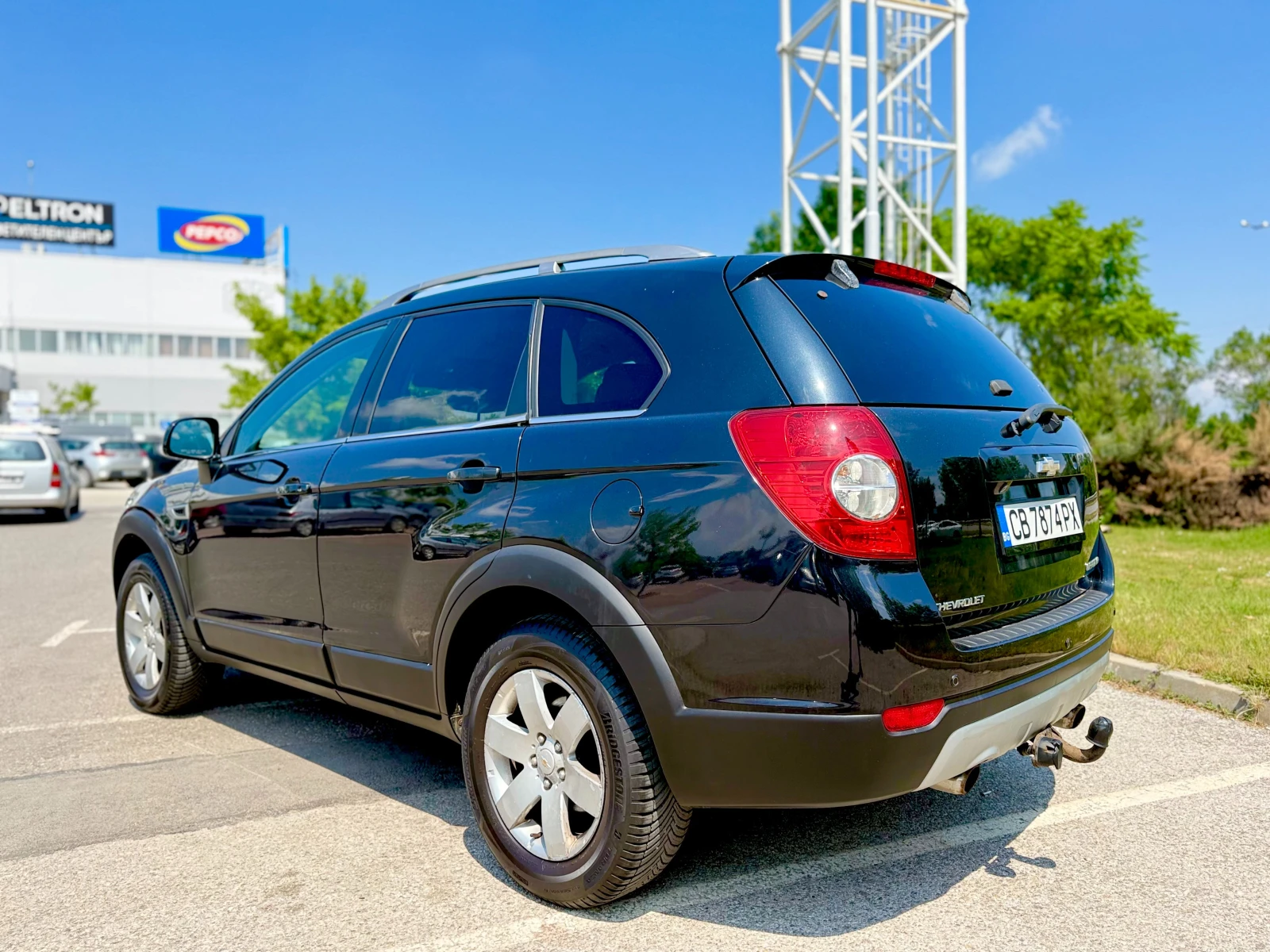 Chevrolet Captiva 2.2D 6 МЕСЕЦА ГАРАНЦИЯ ИЛИ 5000КМ СЕРВИЗНА ИСТОРИЯ, снимка 3 - Автомобили и джипове - 54869373