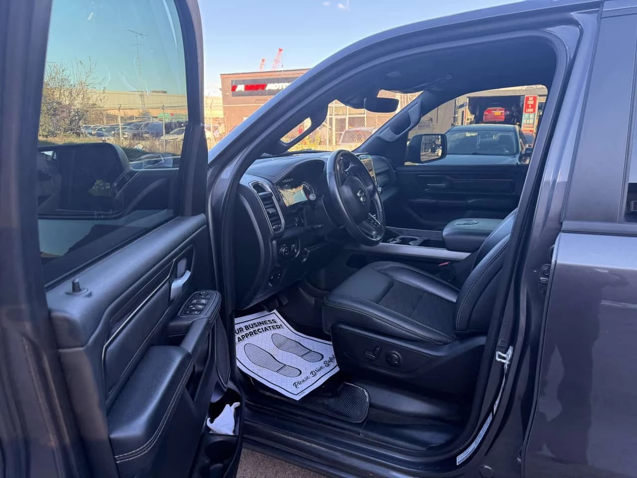 Dodge RAM 1500 * Sport * CARFAX * ЦЕНА ДО БГ, снимка 7 - Автомобили и джипове - 55086244