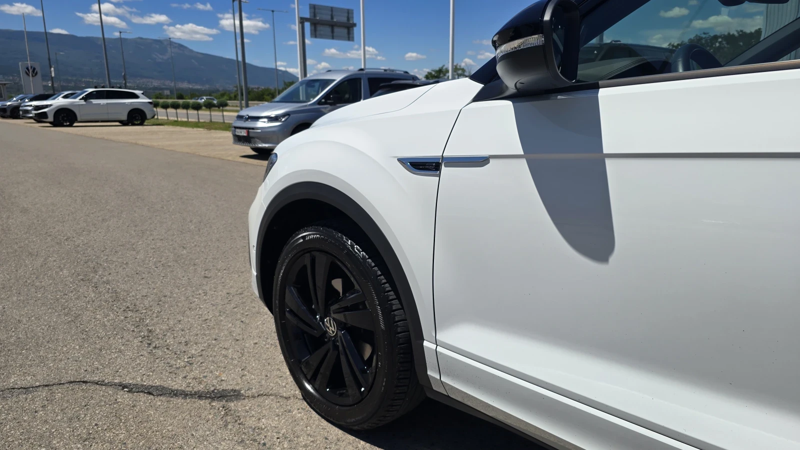 VW T-Roc R-Line 1.5 TSI DSG, снимка 6 - Автомобили и джипове - 55278181