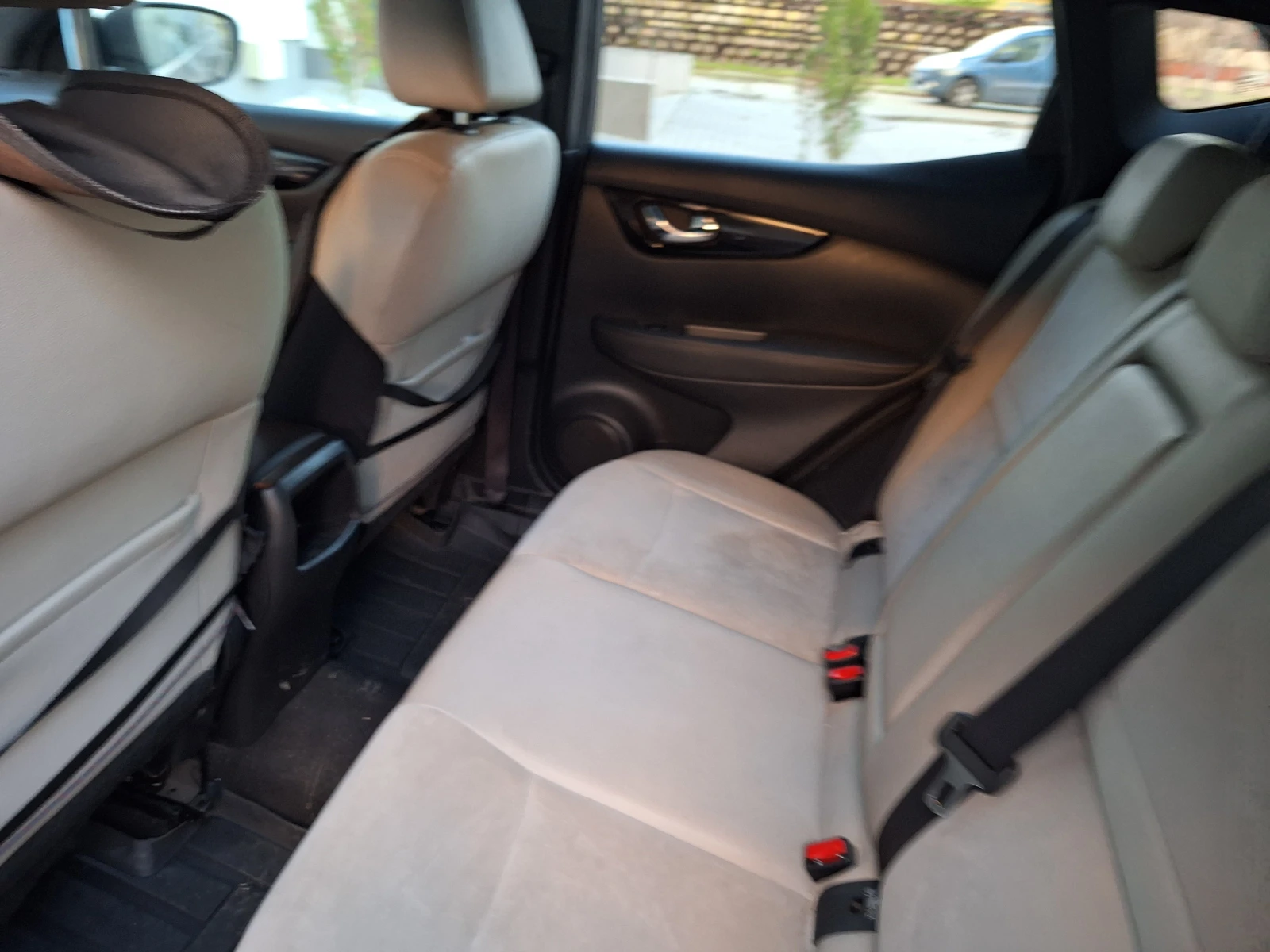 Nissan Qashqai, снимка 6 - Автомобили и джипове - 55644286