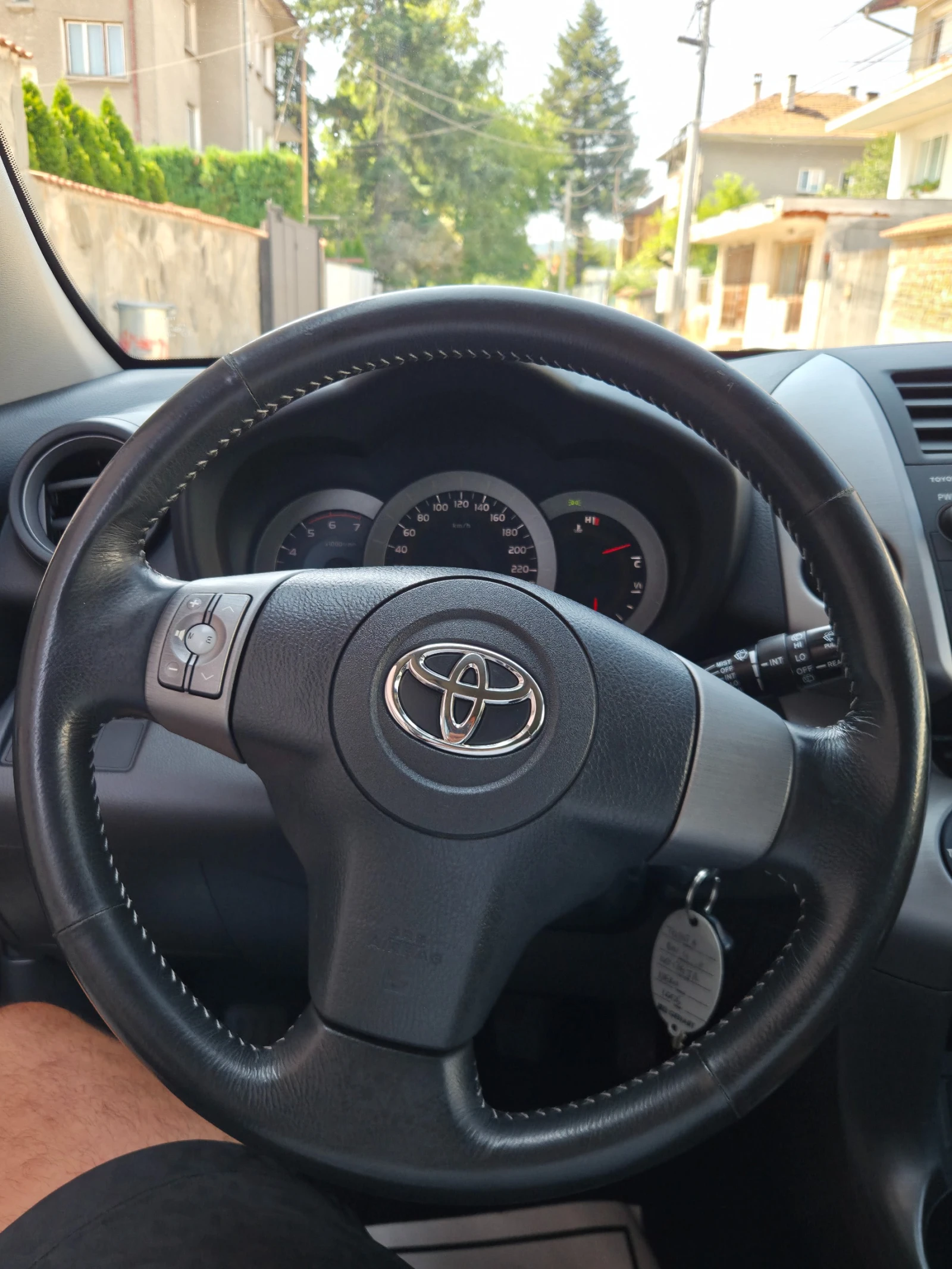 Toyota Rav4 2.2D4D 4x4 136к.с. ОТЛИЧНА, снимка 12 - Автомобили и джипове - 55775810