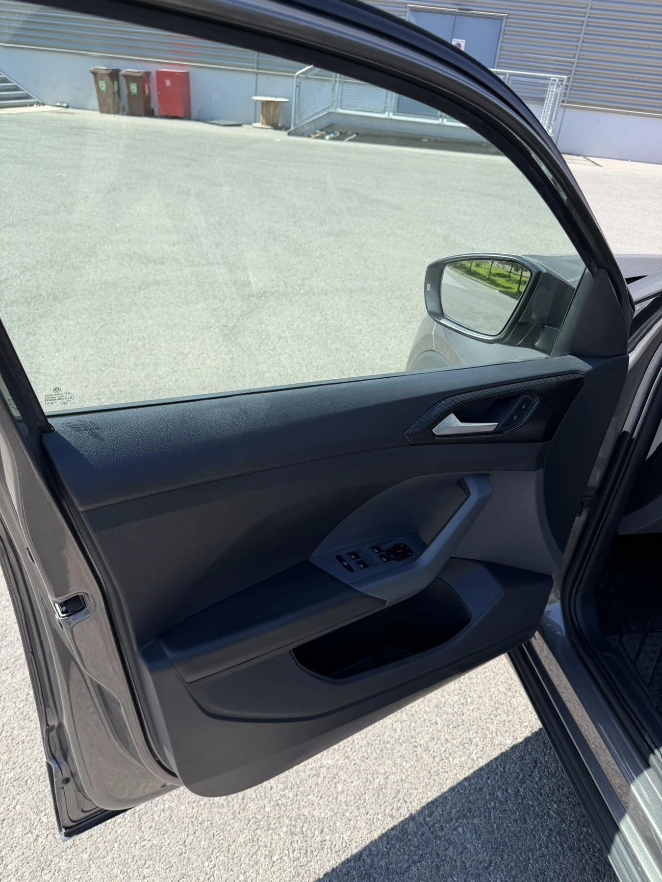 VW T-Cross 1.5 DSG 150hp Гаранция, снимка 9 - Автомобили и джипове - 56121594