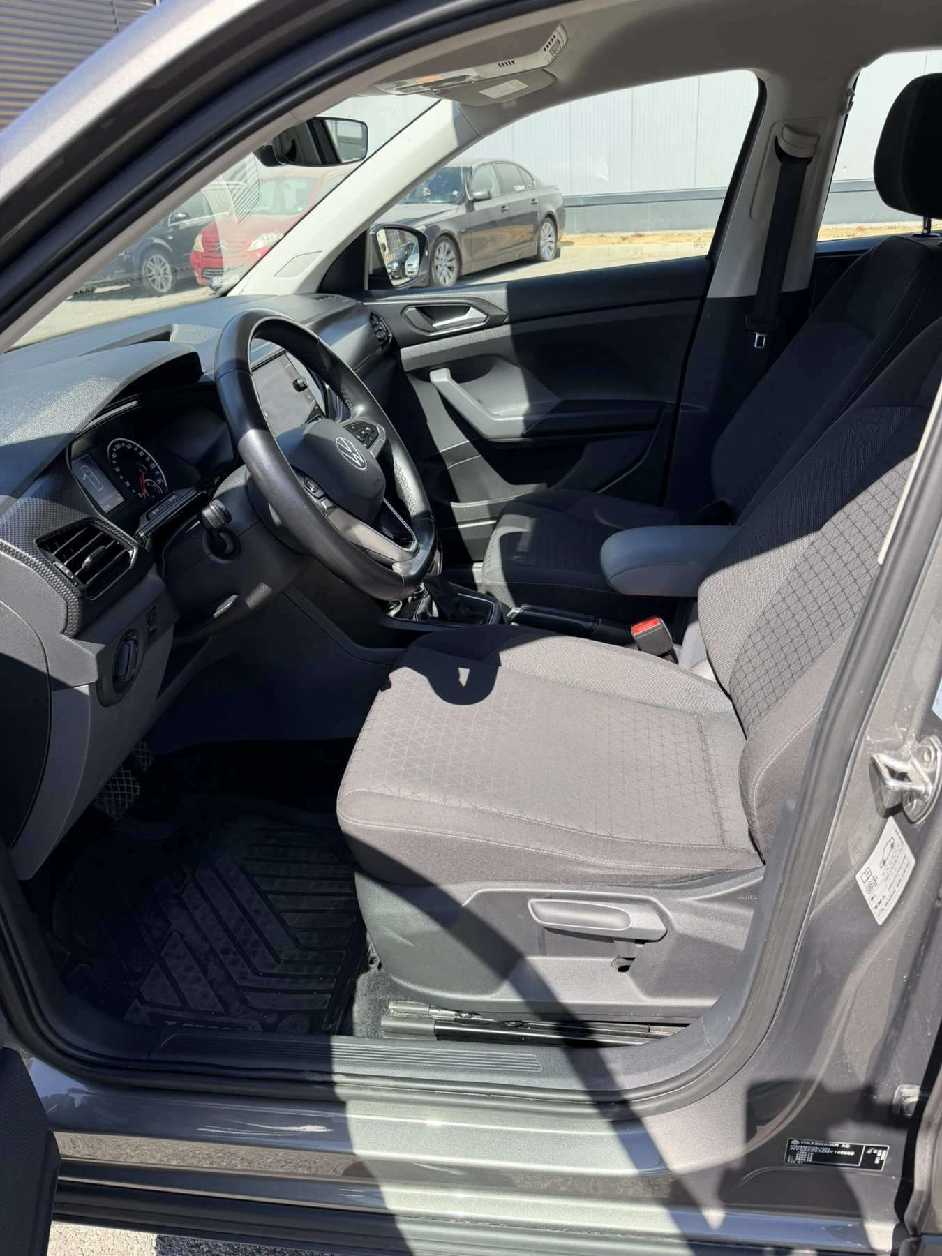 VW T-Cross 1.5 DSG 150hp Гаранция, снимка 10 - Автомобили и джипове - 56121594