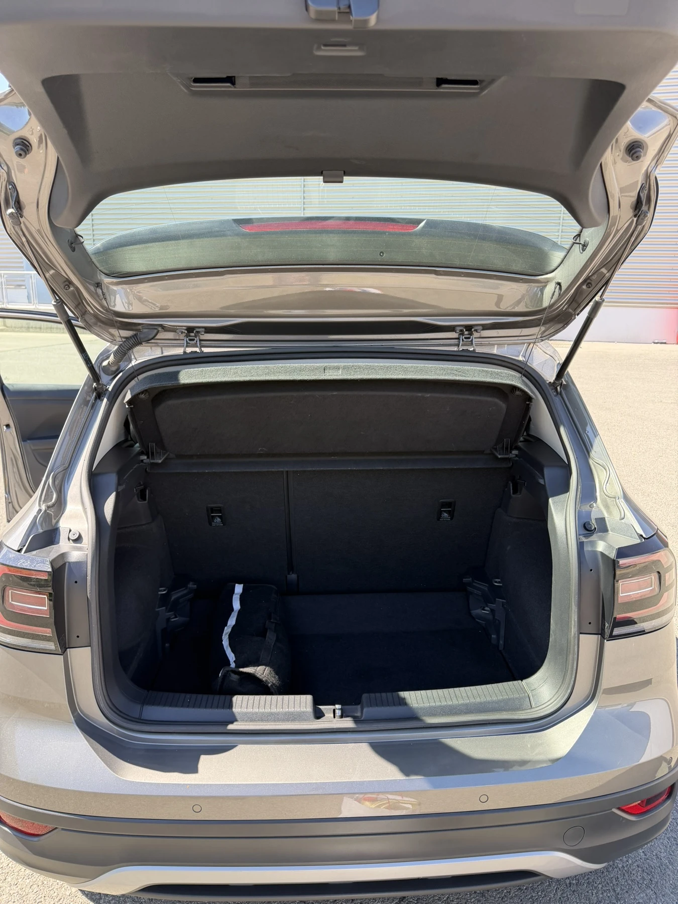VW T-Cross 1.5 DSG 150hp Гаранция, снимка 15 - Автомобили и джипове - 56121594