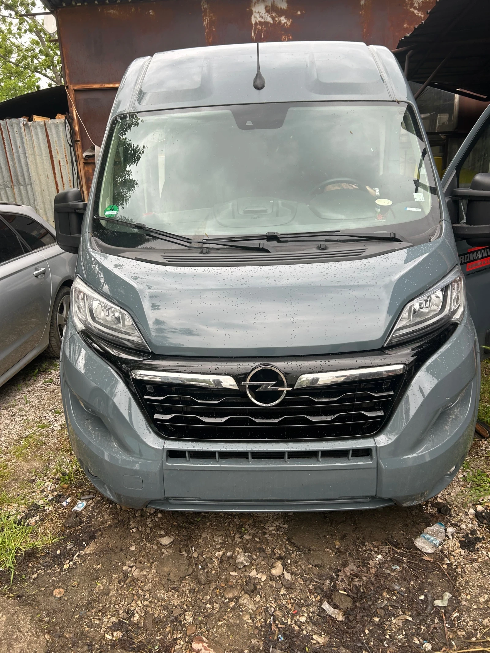 Opel Movano