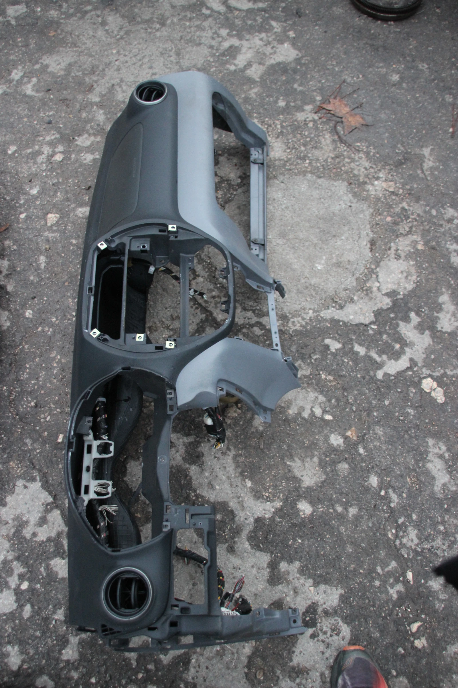    4  - 2005 . | Mobile.bg   2