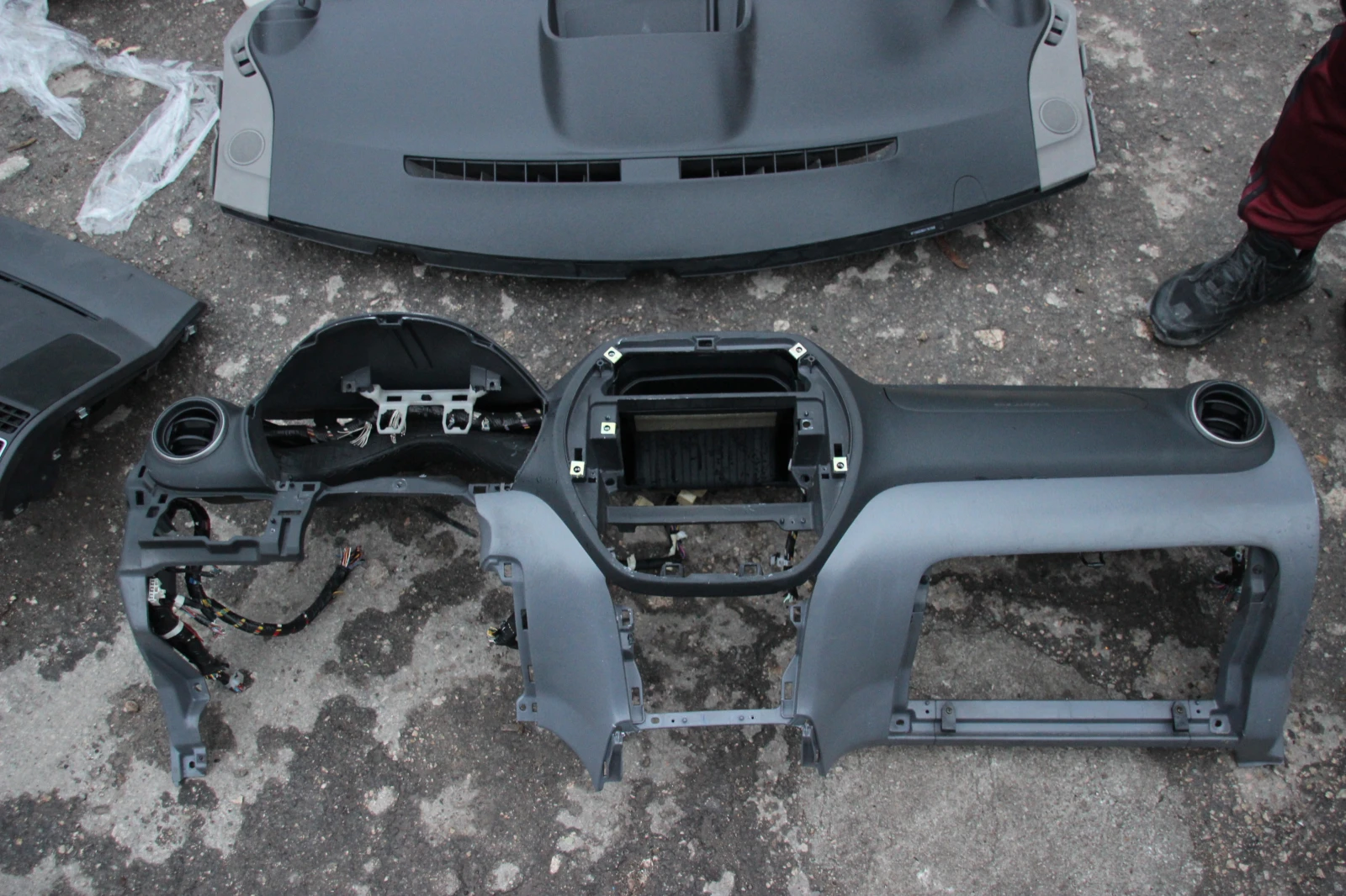    4  - 2005 . | Mobile.bg   1