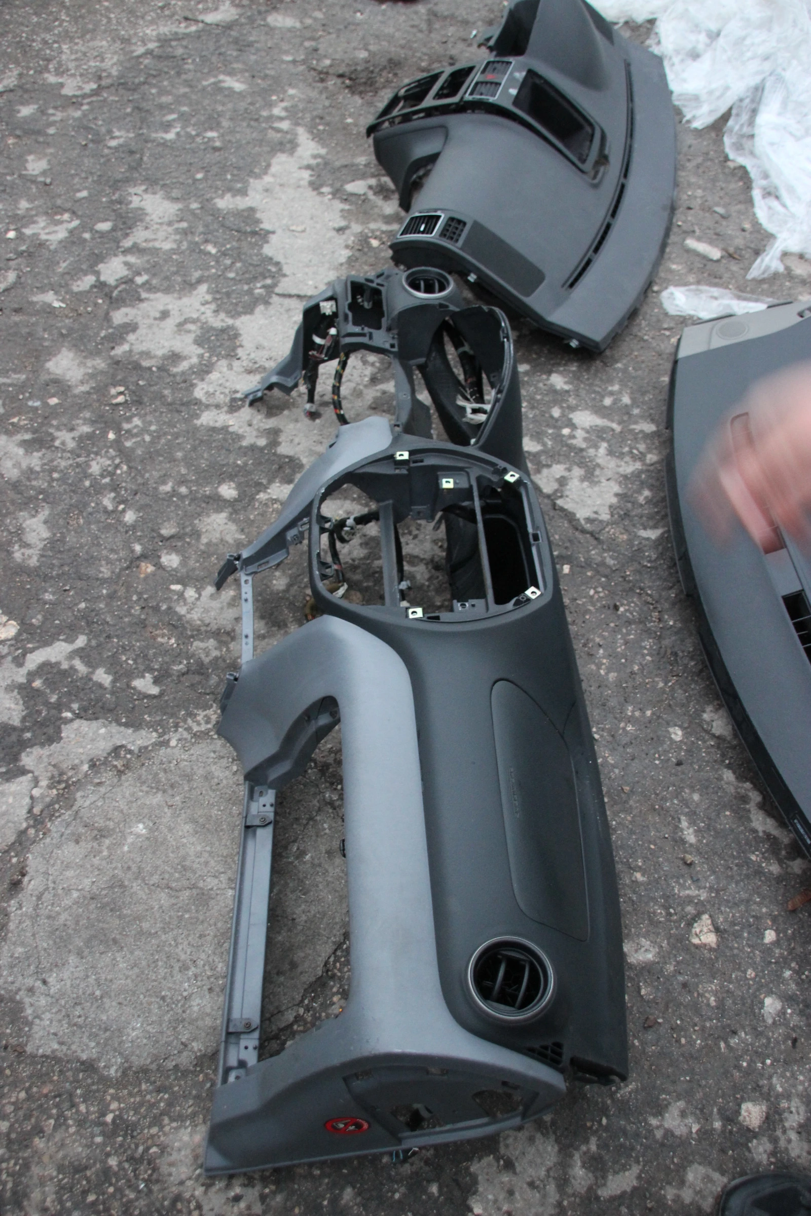    4  - 2005 . | Mobile.bg   3