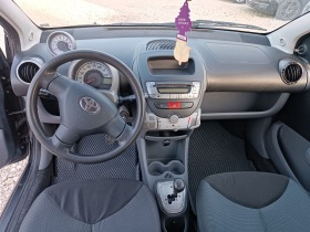 Toyota Aygo Автоматик, снимка 8 - Автомобили и джипове - 45226590