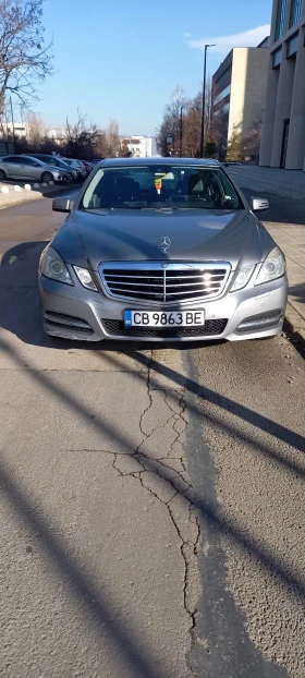     Mercedes-Benz E 220 