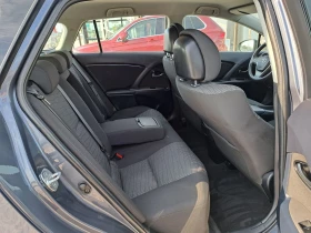Toyota Avensis 1.8i/НАВИ/КАМЕРА/180000КМ - 13800 лв. - 19932263 11