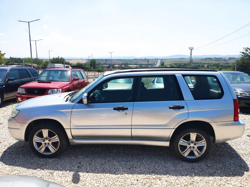 Subaru Forester 2.0I, снимка 4 - Автомобили и джипове - 41746596