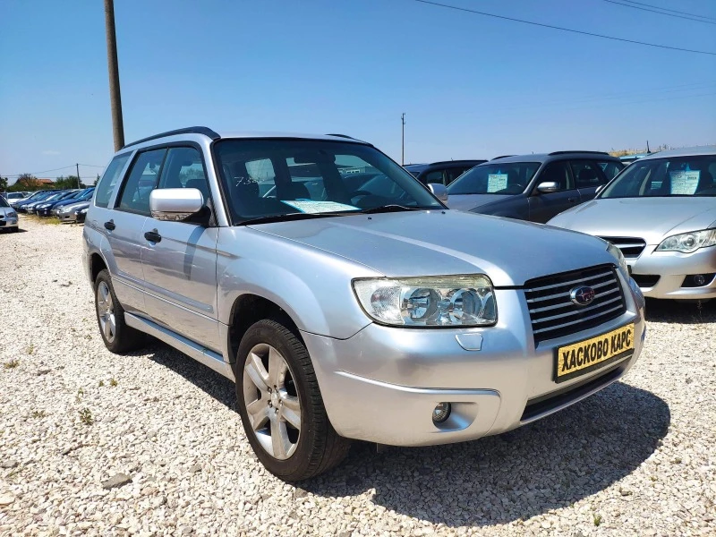 Subaru Forester 2.0I, снимка 1 - Автомобили и джипове - 41746596