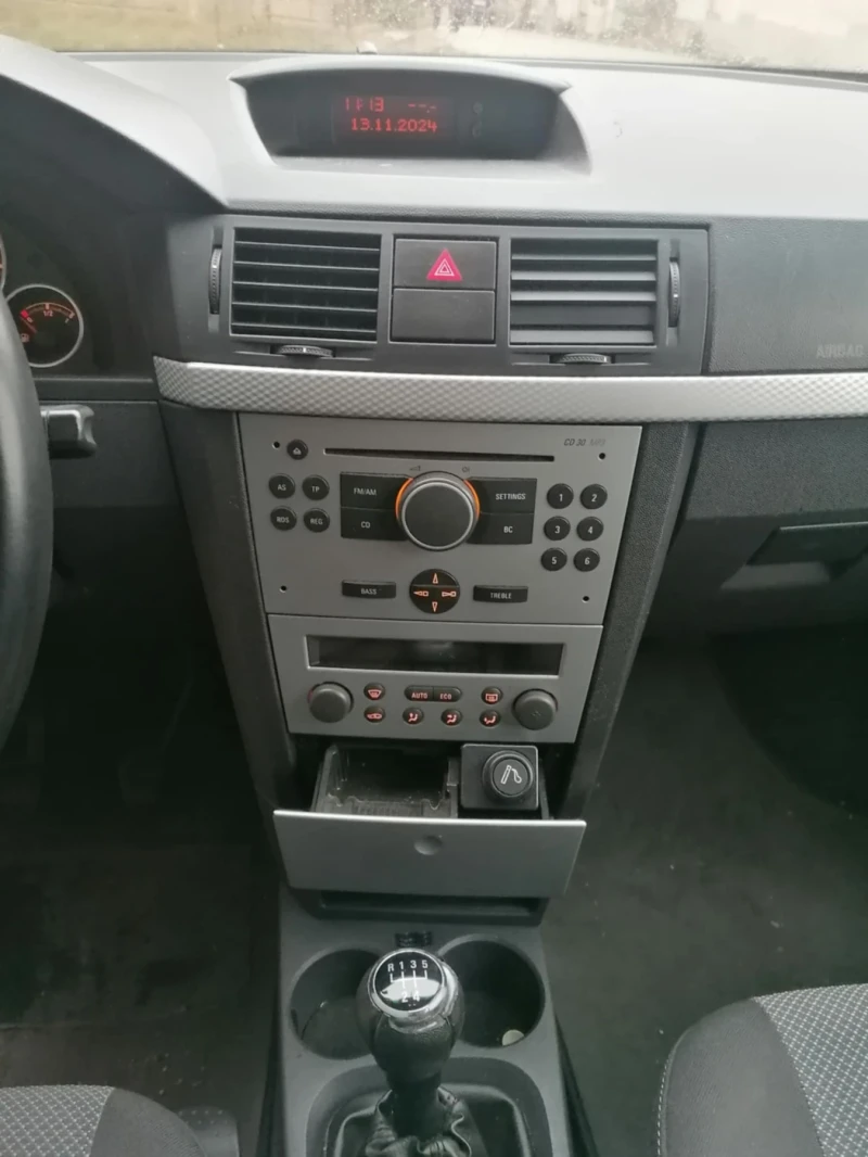 Opel Meriva, снимка 7 - Автомобили и джипове - 47998336