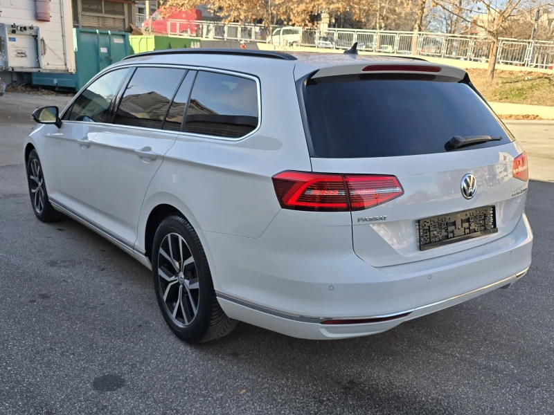 VW Passat 2.0TDi/AVTOMAT/HIGHLINE/NAVI/DISTRINIK/PODGREV, снимка 7 - Автомобили и джипове - 48408303