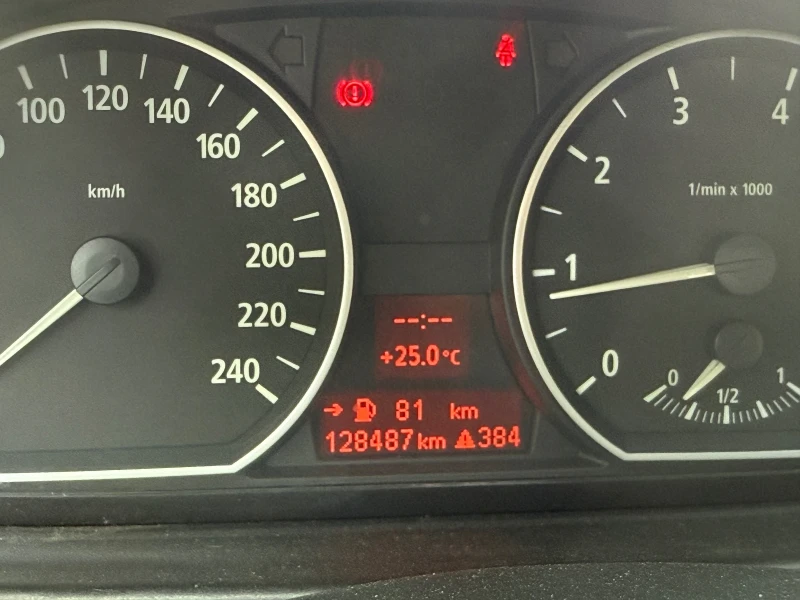 BMW 118, снимка 10 - Автомобили и джипове - 51040649