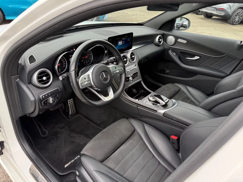 Mercedes-Benz C 220 d/AMG/194HP/DISTR/PANO/360/BURM/HUD/CARPLAY/806f, снимка 8 - Автомобили и джипове - 51845220
