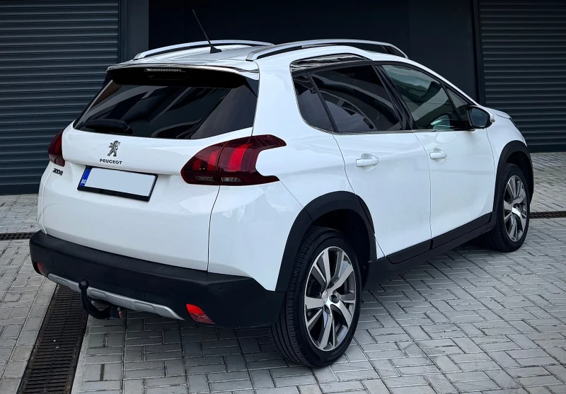 Peugeot 2008 1.2 130к.с. Аllure Facelift 84хил.км , снимка 3 - Автомобили и джипове - 52544770
