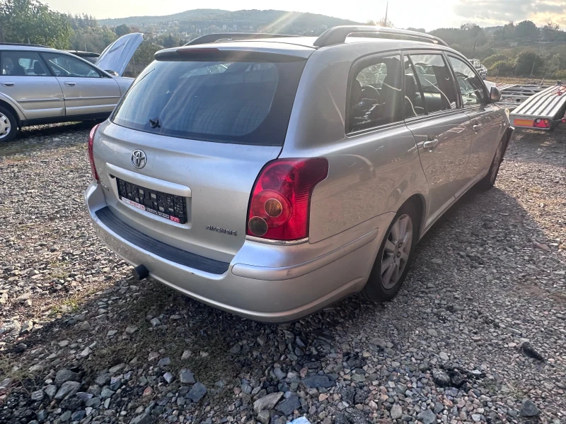 Toyota Avensis 1.8 НА ЧАСТИ, снимка 4 - Автомобили и джипове - 52148706
