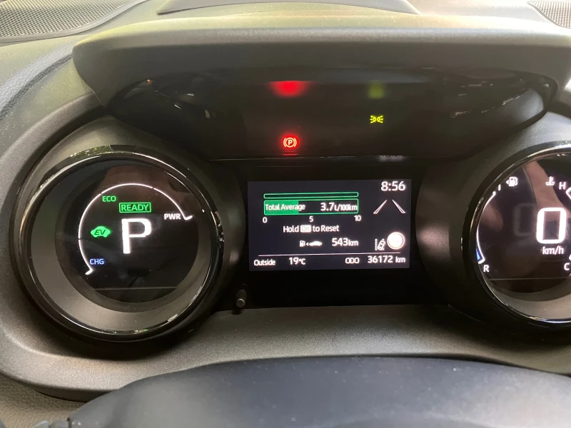 Toyota Yaris цена до 21.12, снимка 8 - Автомобили и джипове - 52450163