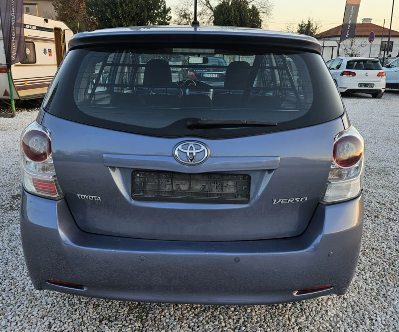 Toyota Corolla verso 1.8 ГАЗ.ИНЖ..PANORAMA , снимка 4 - Автомобили и джипове - 52425868
