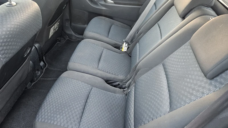 Toyota Corolla verso 1.8 ГАЗ.ИНЖ..PANORAMA , снимка 8 - Автомобили и джипове - 52425868