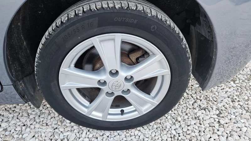 Toyota Corolla verso 1.8 ГАЗ.ИНЖ..PANORAMA , снимка 15 - Автомобили и джипове - 52425868