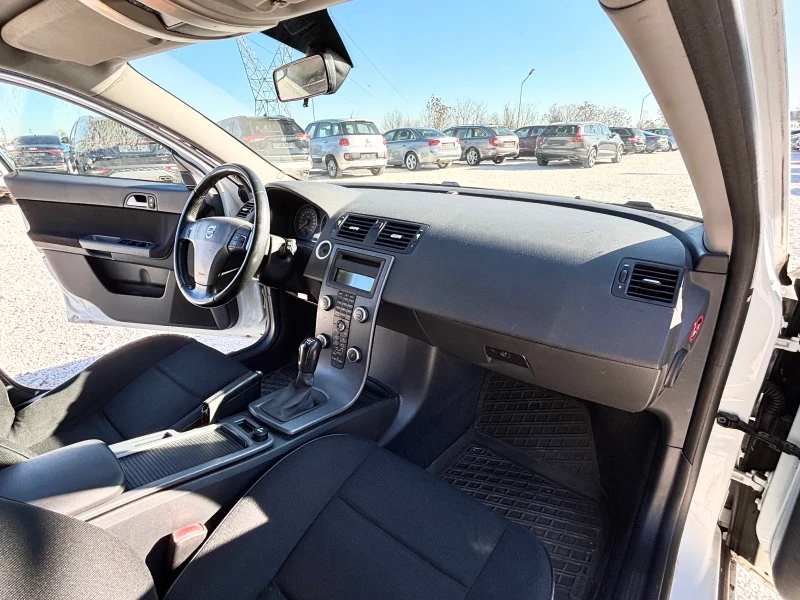 Volvo V50 1.6D/6 СКОРОСТИ/КЛИМАТРОНИК, снимка 8 - Автомобили и джипове - 52533907
