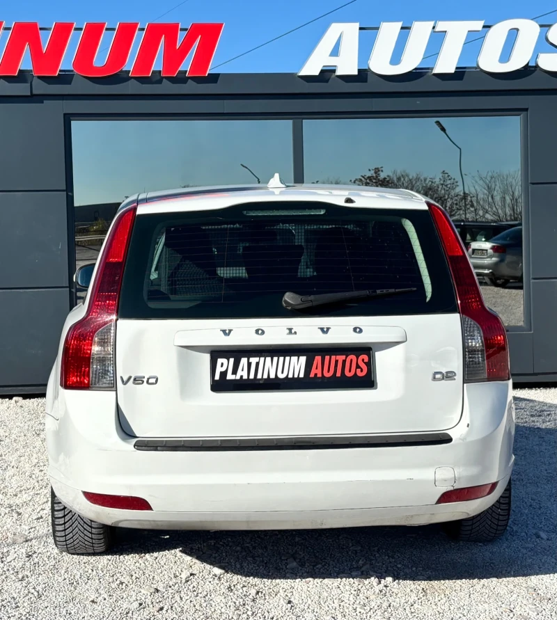 Volvo V50 1.6D/6 СКОРОСТИ/КЛИМАТРОНИК, снимка 6 - Автомобили и джипове - 52533907