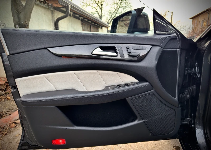 Mercedes-Benz CLS 550, снимка 7 - Автомобили и джипове - 52735762