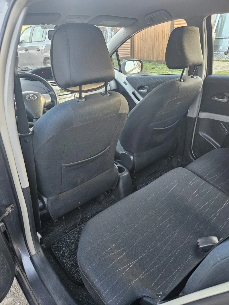 Toyota Yaris, снимка 6 - Автомобили и джипове - 52794195