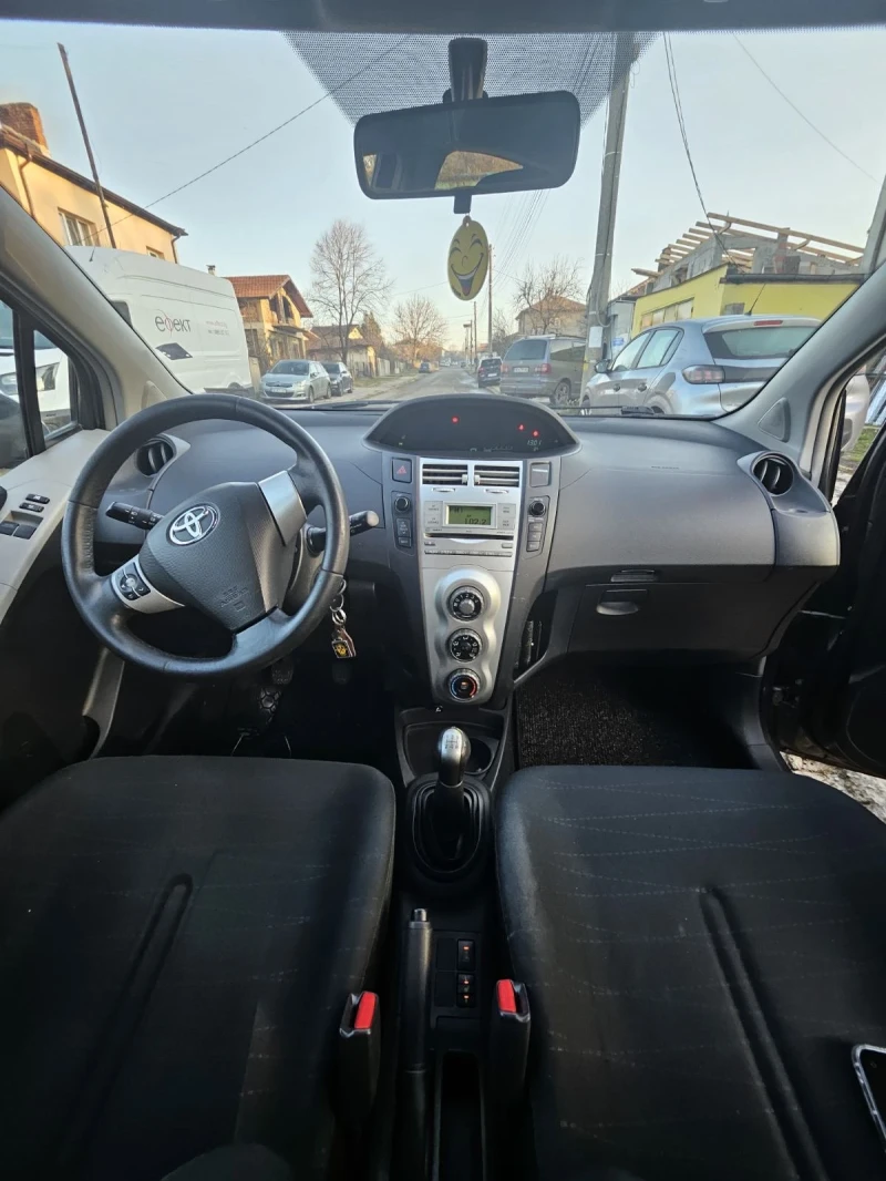 Toyota Yaris, снимка 5 - Автомобили и джипове - 52794195