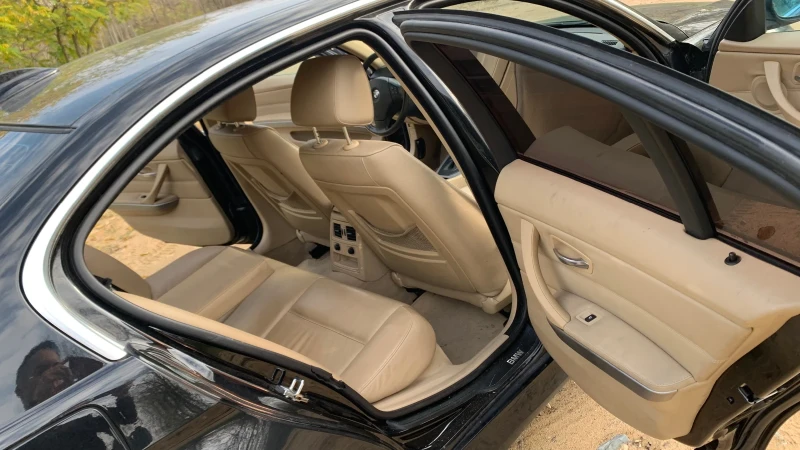 BMW 325 E90, Рестайлинг, N53, Кубатура 3 Литра, снимка 12 - Автомобили и джипове - 52879717