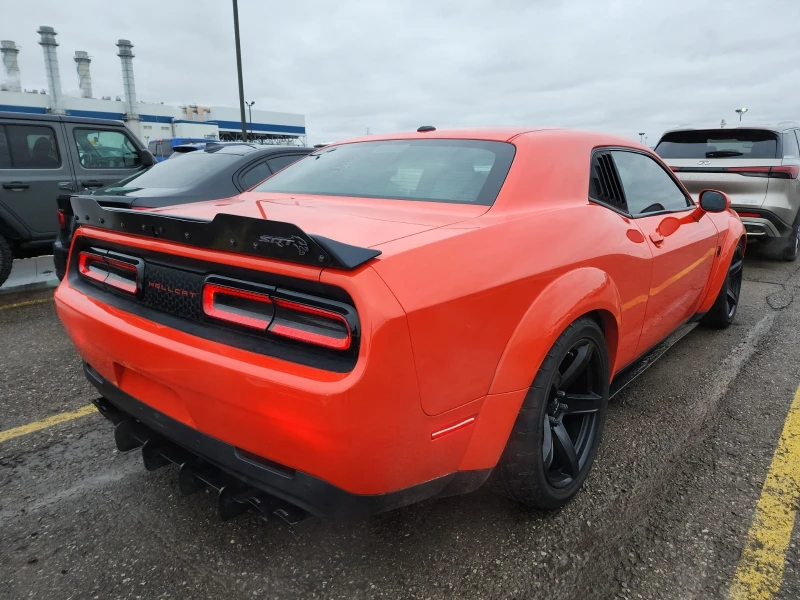 Dodge Challenger HELLCAT* * CARFAX * * АВТО КРЕДИТ * * , снимка 5 - Автомобили и джипове - 53065691