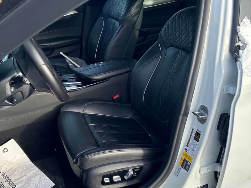 BMW 530E * xDrive iPerformance * CARFAX * ЦЕНА ДО БГ, снимка 12 - Автомобили и джипове - 53304471