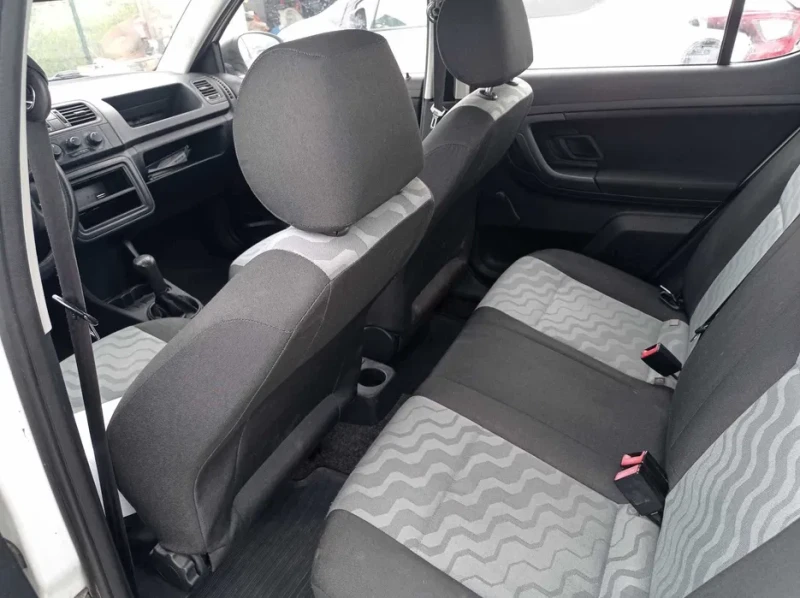 Skoda Fabia, снимка 8 - Автомобили и джипове - 53430186