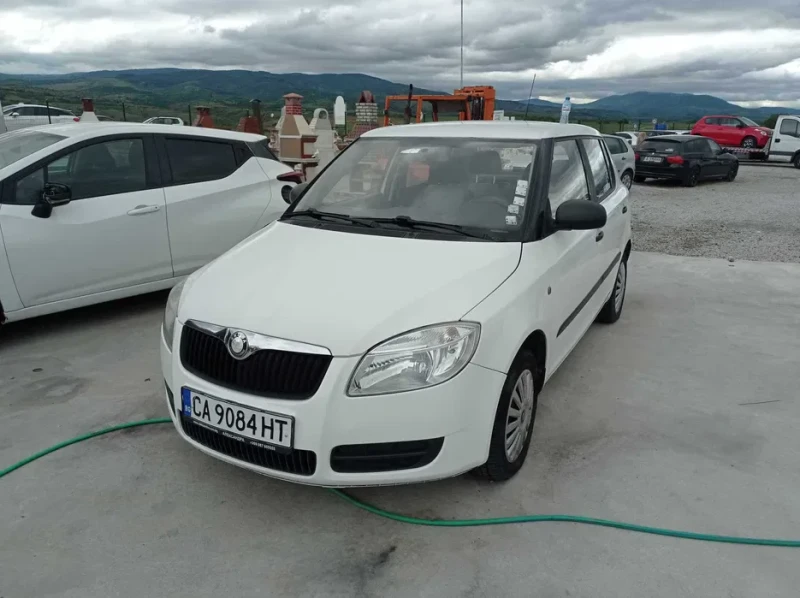 Skoda Fabia, снимка 2 - Автомобили и джипове - 53430186
