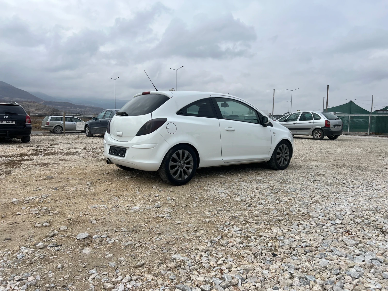 Opel Corsa 1, 2 GPL-TECH EDITCION - изображение 3