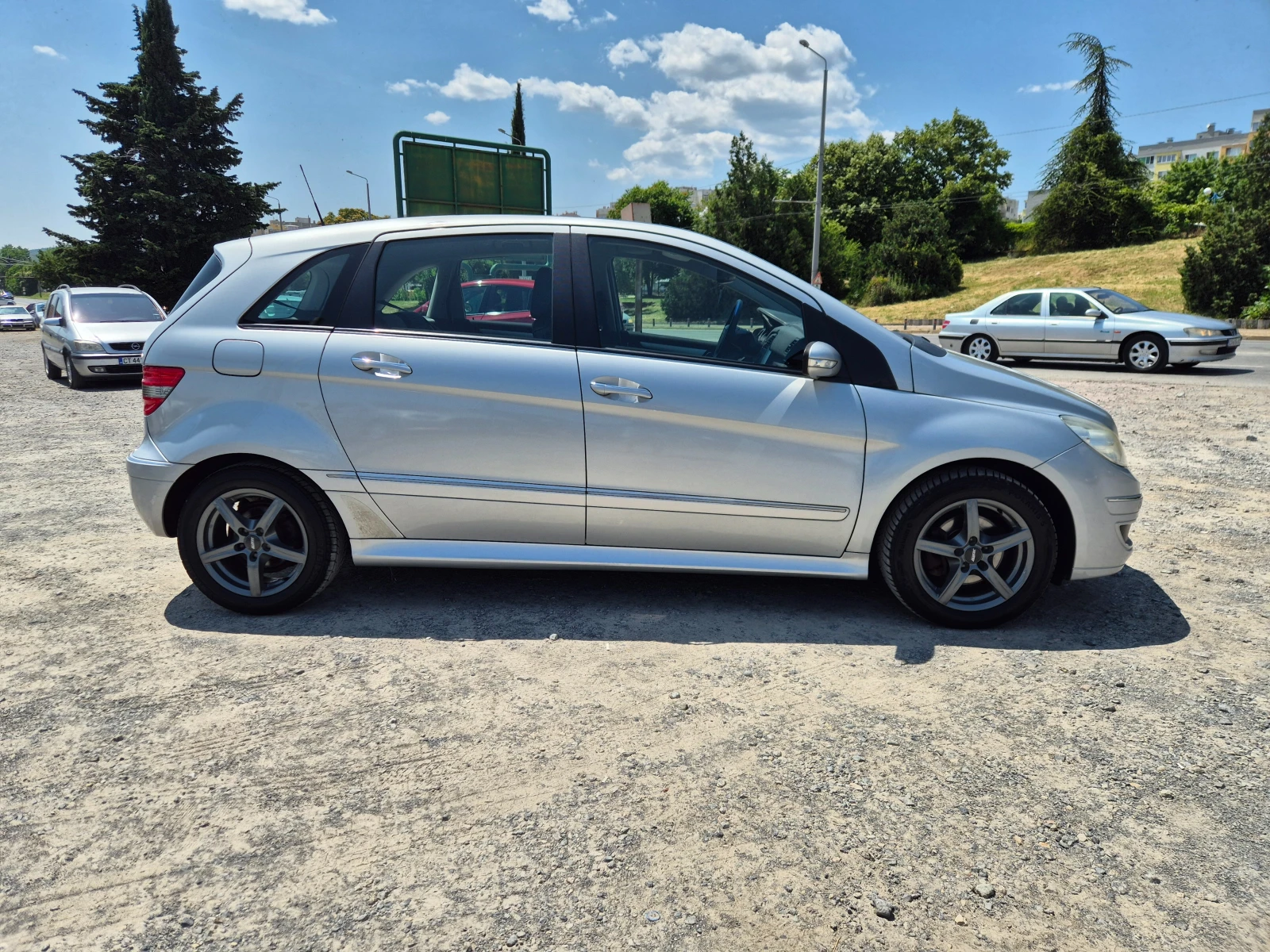 Mercedes-Benz B 200 2.0i 200кс - изображение 6