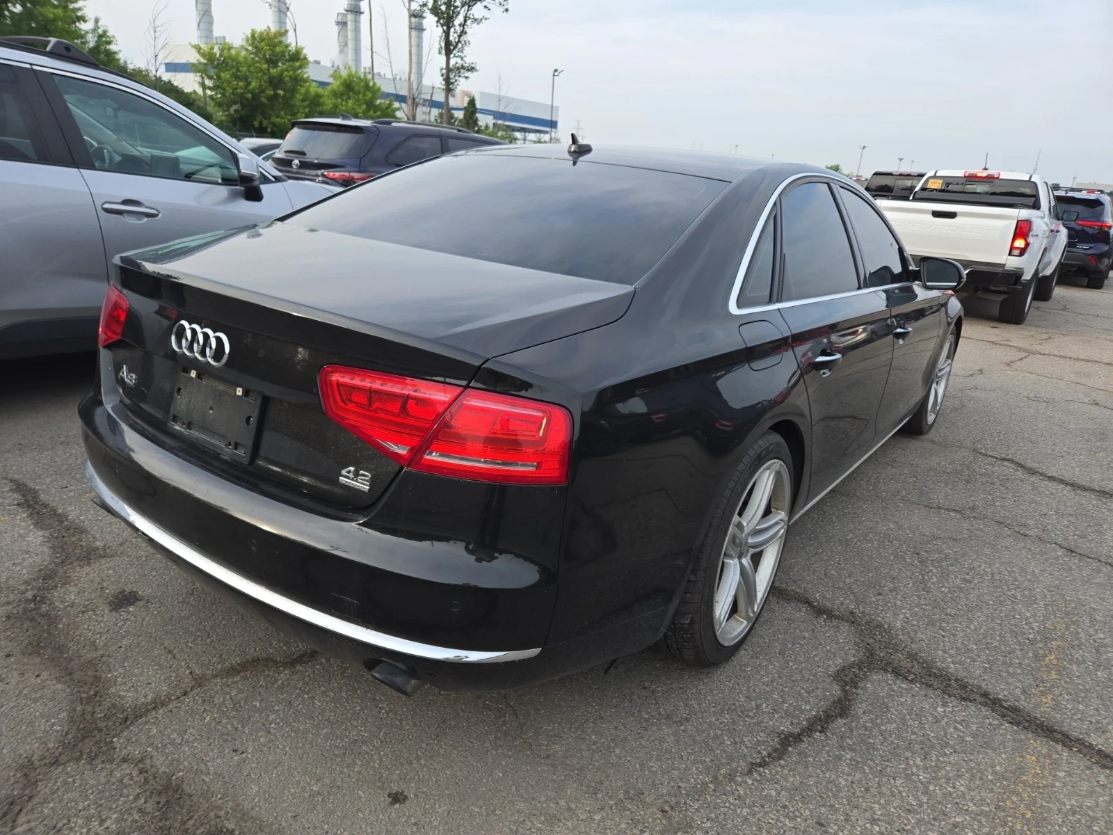 Audi A8 4.2 V8 АВТОКРЕДИТ - изображение 3