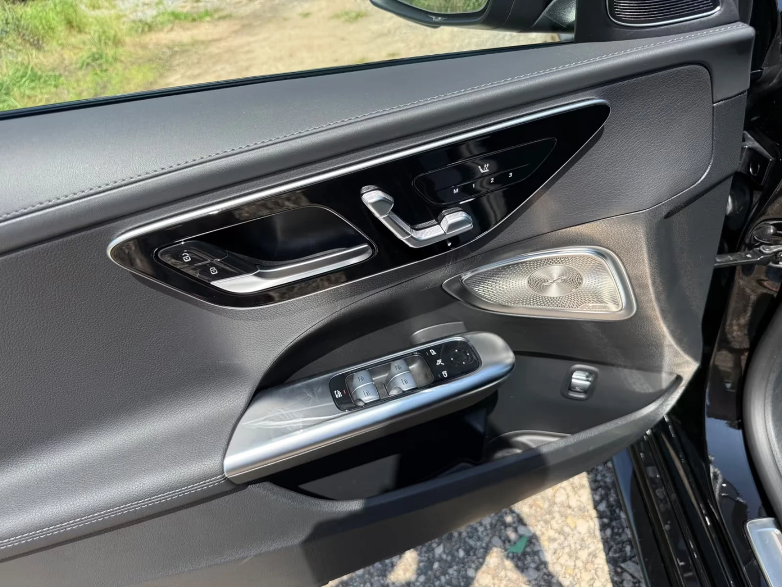 Mercedes-Benz C 300 LIM./265HP/AMG-LINE/MEMORY/HEAD-UP/CARPLAY/760f - изображение 9