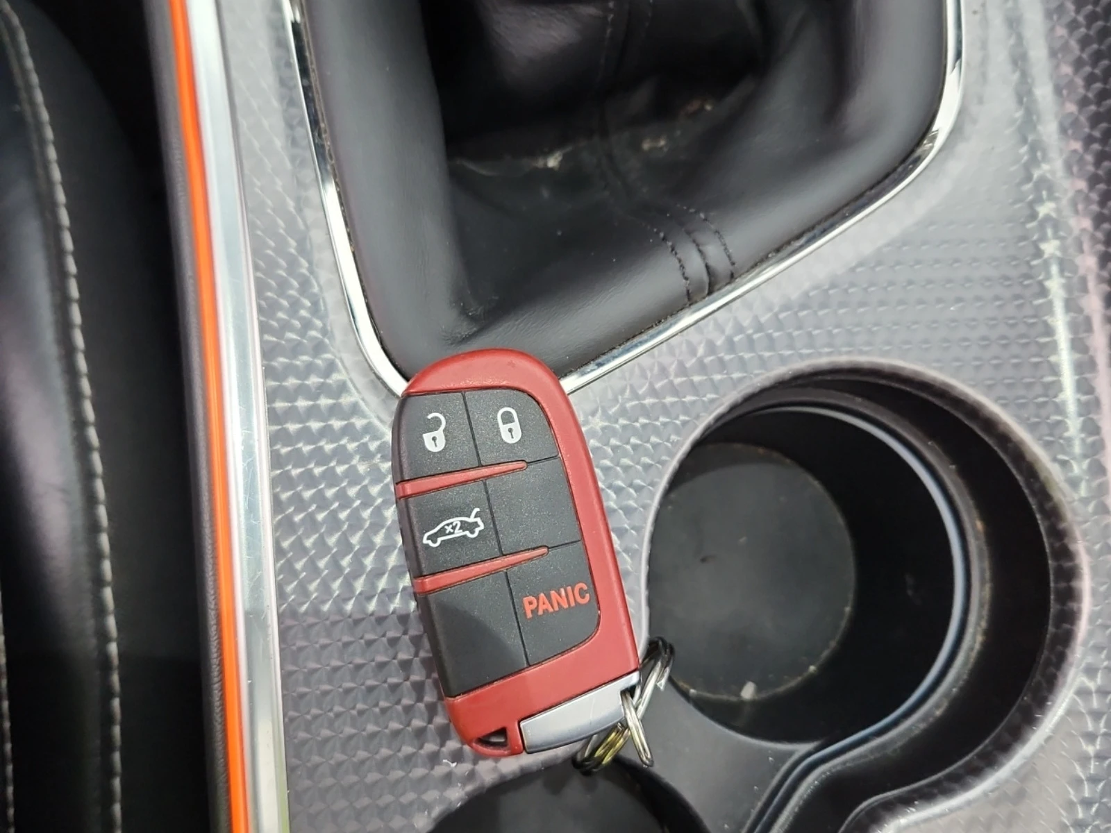 Dodge Challenger HELLCAT* * CARFAX * * ���� ������ * *  | Mobile.bg � ����������� 13