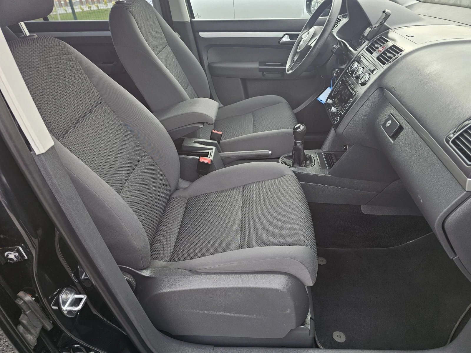 VW Touran 1.6TDI 6CK. NAVI! | Mobile.bg � ����������� 13