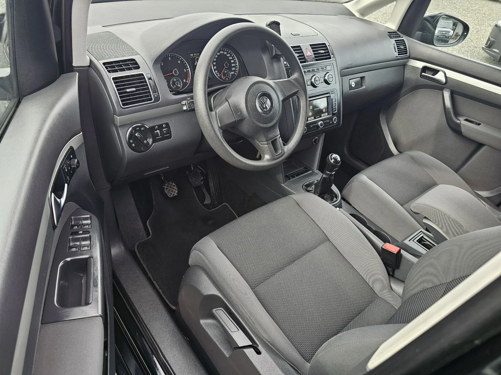 VW Touran 1.6TDI 6CK. NAVI! | Mobile.bg � ����������� 8