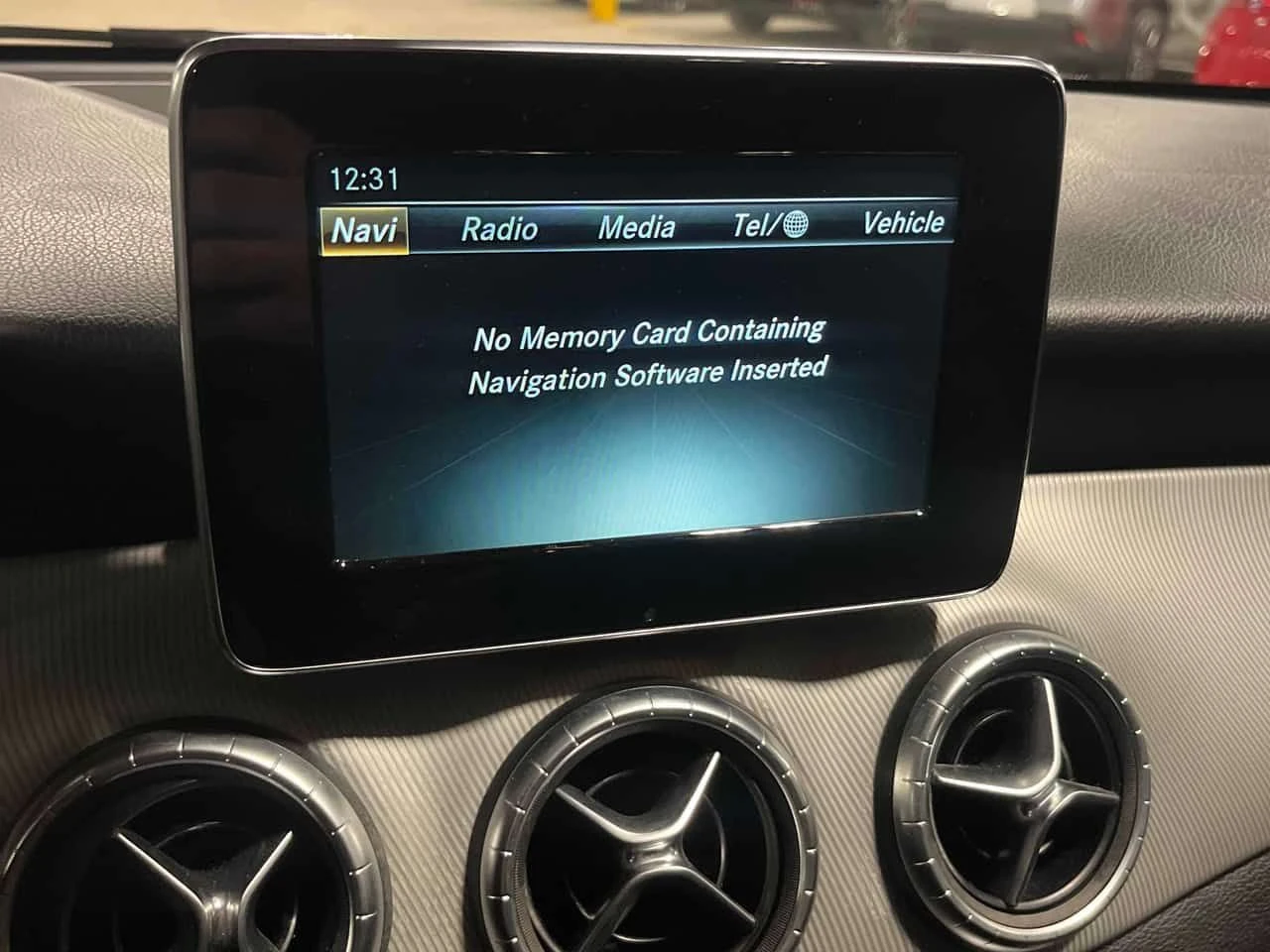 Mercedes-Benz CLA 250 * CARFAX * ПОДГРЕВ * КАМЕРА * ПАМЕТ, снимка 14 - Автомобили и джипове - 53966137