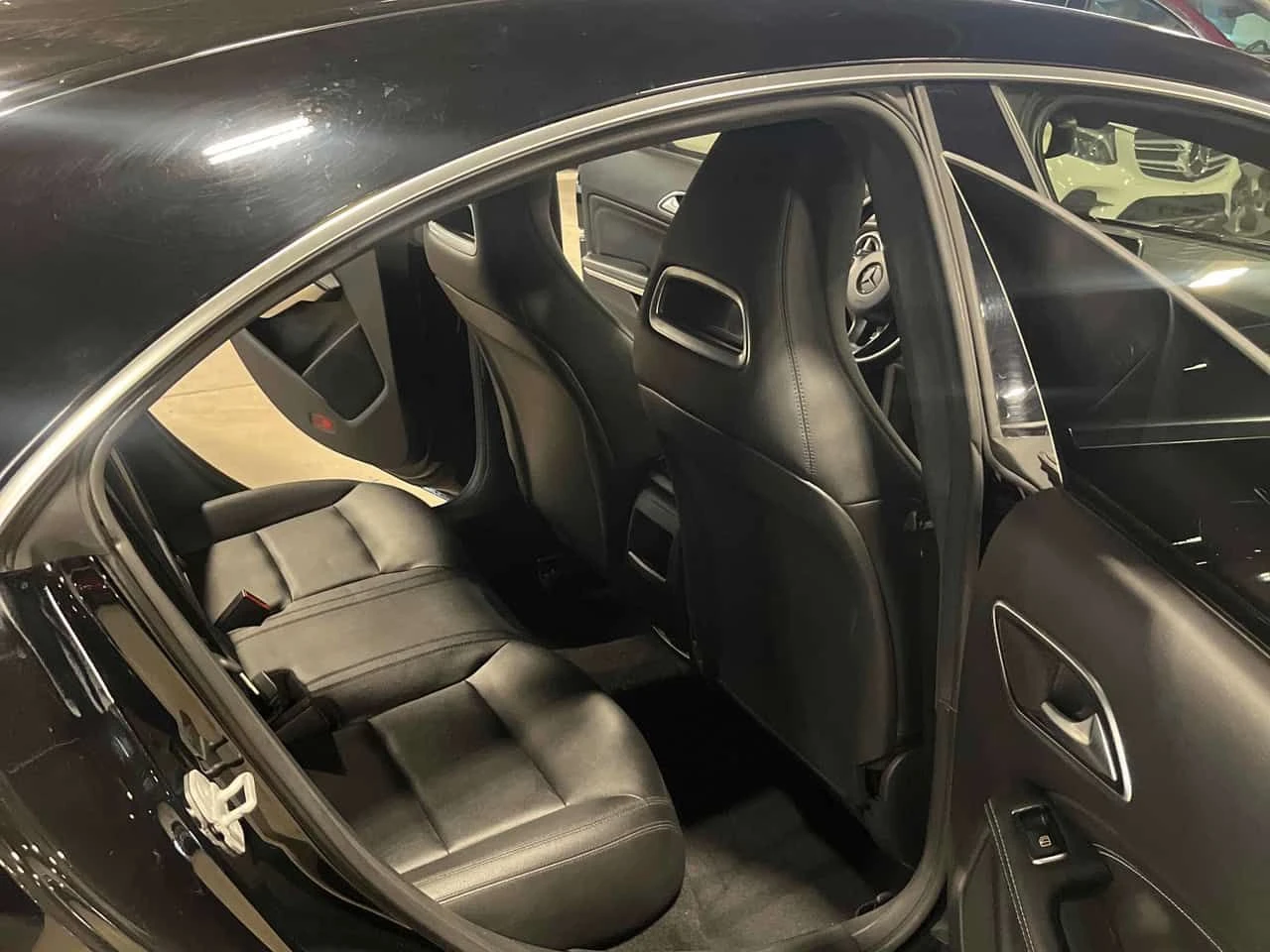 Mercedes-Benz CLA 250 * CARFAX * ПОДГРЕВ * КАМЕРА * ПАМЕТ, снимка 16 - Автомобили и джипове - 53966137