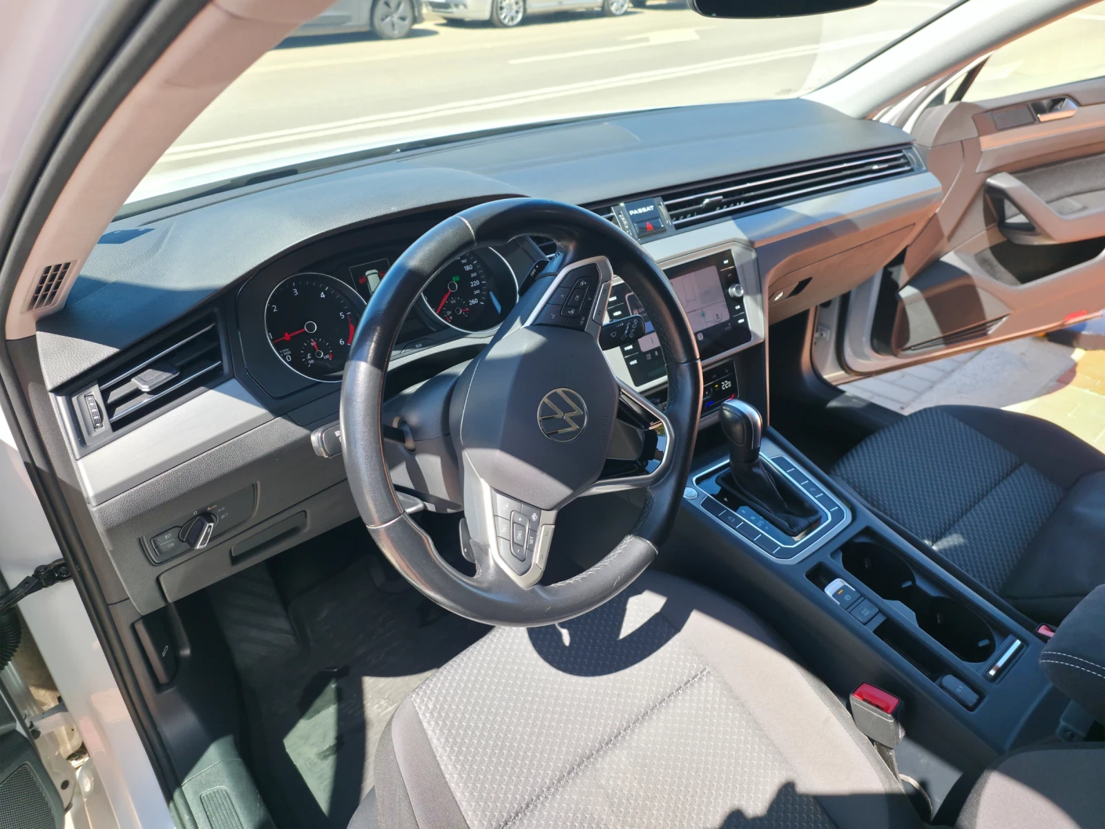 VW Passat 8.5 B, снимка 6 - Автомобили и джипове - 54320524